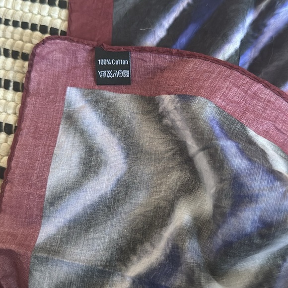 Scarf - Picture 4 of 6